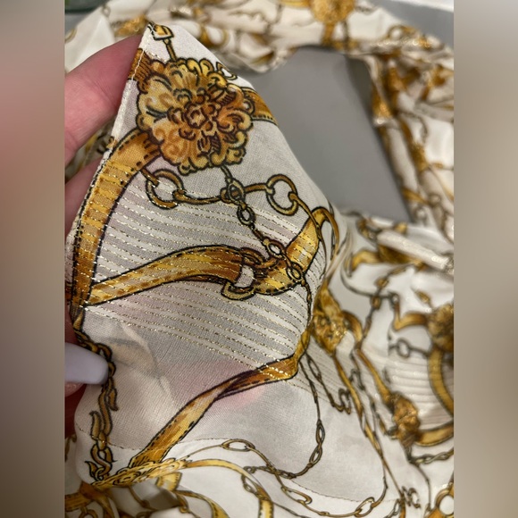 Authentic Chain Design Scarf - Picture 3 of 3